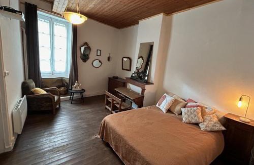Monjoi House | Maison dans la magnifique village de Montjoi