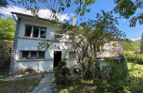 Sarrancolin House | Maison Dans un Village Pyrénéen