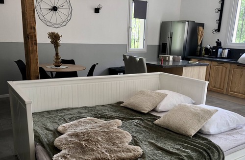 Mons House | Maison Dans Village Médiéval de Caractere