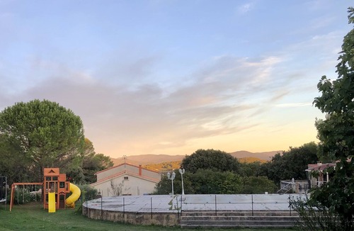 Mons House | Maison Dans Village Médiéval de Caractere