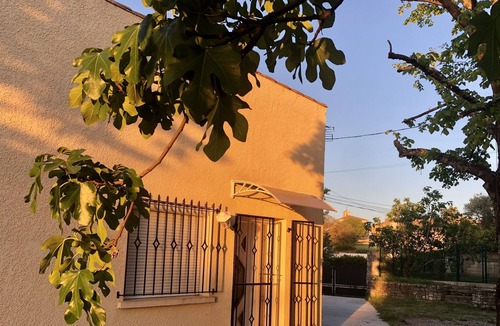 Mons House | Maison Dans Village Médiéval de Caractere