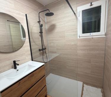 Gaujac Villa | Maison dans village vacances avec piscine