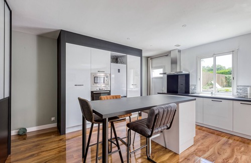 Salles sur Mer House | Maison Dany - Maison avec jardin