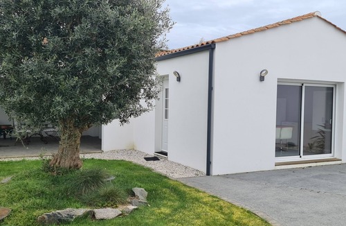 Le Bernard House | Maison de 1 Chambre Pour 2 Personnes