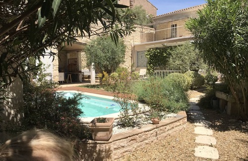 Vergeze House | Maison DE 5 Chambres Avec Piscine