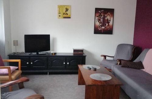 Antigny House | Maison de 80m2 Avec Jardin