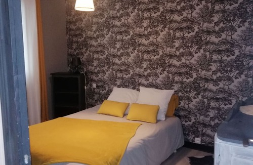 Antigny House | Maison de 80m2 Avec Jardin