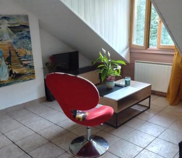 Ugine Apartment | Maison de biscuit
