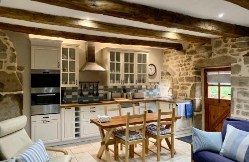 Royere-de-Vassiviere House | Maison de Bois Royale