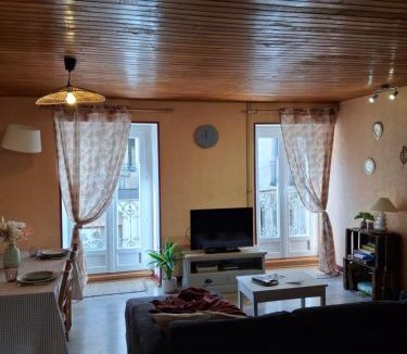 Rochefort-Montagne House | Maison de Bourg