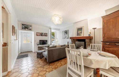 Saint-Domineuc House | Maison de bourg