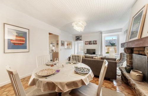 Saint-Domineuc House | Maison de bourg