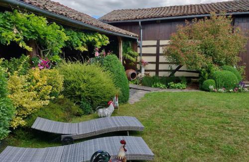 La Neuville-aux-Bois House | Maison de campagne avec cheminée et extérieur