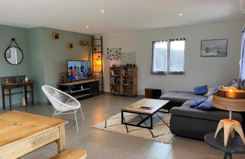 Brignac-la-Plaine House | Maison de Campagne