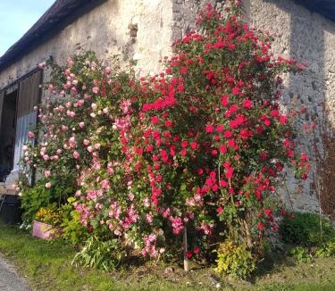 Pillac House | Maison de campagne à la ferme
