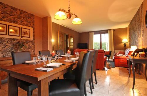 Le Merlerault House | Maison de campagne familiale avec jardin, proche du Haras du Pin, calme et agréable - FR-1-497-173