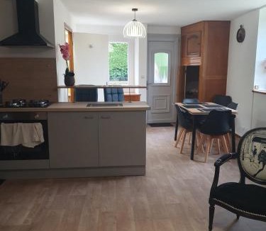 Poinsenot Apartment | Maison de campagne