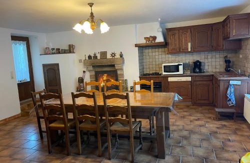 Saint-Pierre-Bellevue House | Maison de campagne