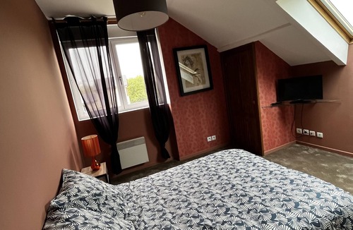 Saint-Ouen-des-Vallons House | Maison de Campagne