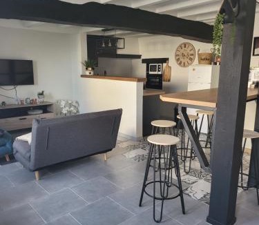 Poulan-Pouzols House | Maison de campagne individuelle et patio