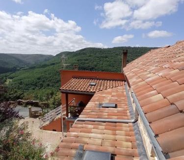 Saint-Beauzely House | Maison de campagne tout confort, bol d'air frais