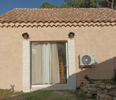 Suze-la-Rousse House | Maison de campagne avec piscine