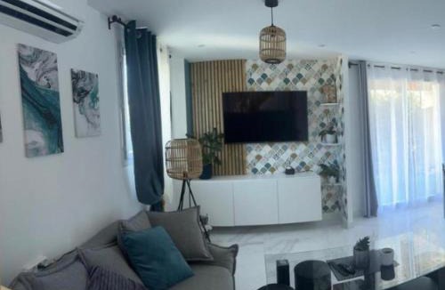 Tourrettes House | Maison de campagne