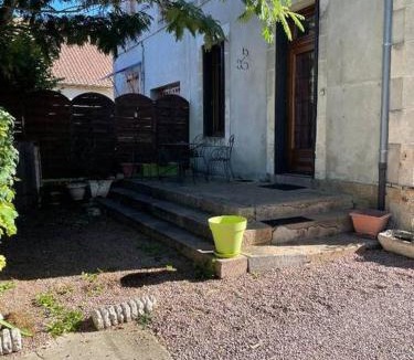 Trezelles House | Maison de Campagne