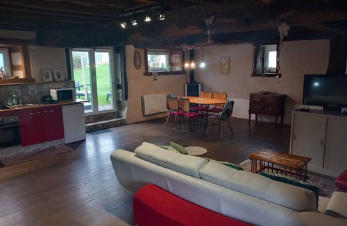 Chevaigne House | Maison de Campagne Paisible Avec Piscine à Proximité de Rennes