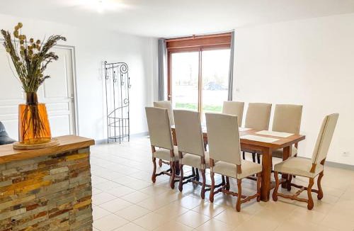 La Mesniere House | Maison de campagne paisible