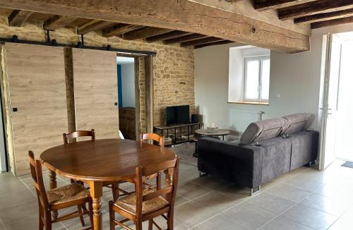 Montaron House | Maison de campagne rénovée