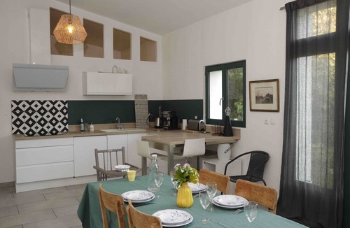 Senlis House | Maison de Campagne with private pool