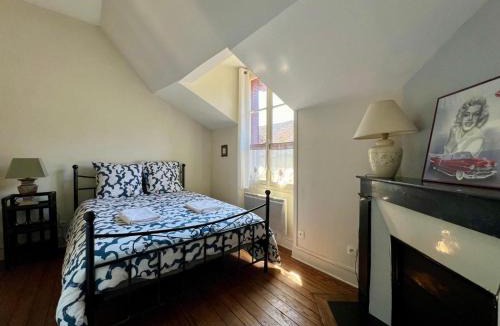 Montigny-sur-Loing Apartment | Maison de caractere cœur du village 1h de Paris