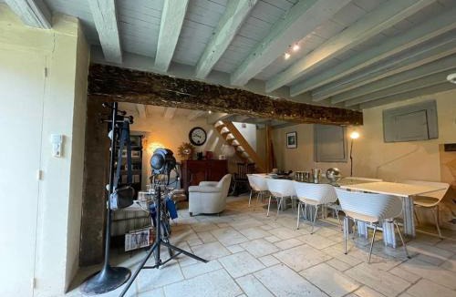 Vignoux-sous-les-Aix House | Maison de charme avec piscine