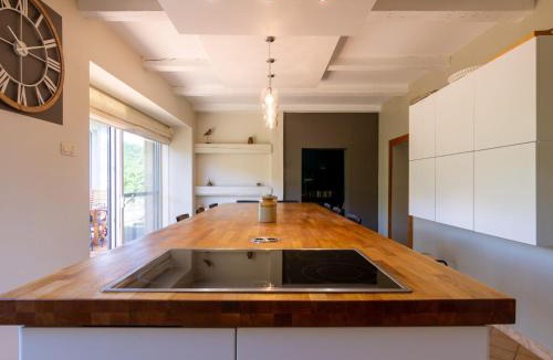 Bazeilles-sur-Othain House | Maison de charme à la campagne avec terrasse et grand espace extérieur - FR-1-585-76