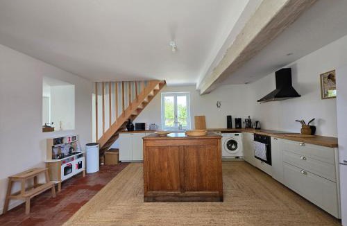 Notre-Dame-du-Hamel House | Maison de charme, calme, nature, confort