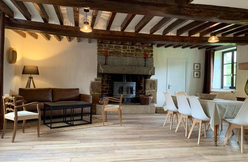 Joue-du-Bois House | Maison de charme à Joué-du-Bois avec vue sur le lac