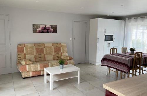 Chaingy House | Maison de charme avec cour privée