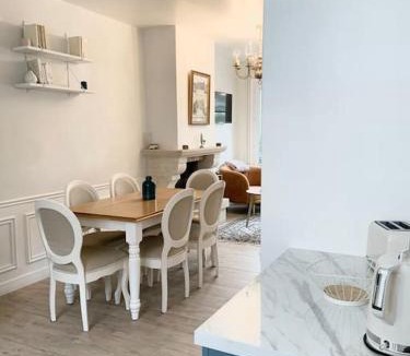 Pierrefonds House | Maison de charme avec vue sur château