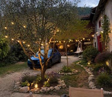 Arguenos House | Maison de charme avec jardin dans les Pyrénées