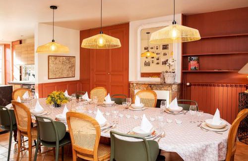 Deols House | Maison de charme avec terrasse, parking et équipements bébé à 5 min de Châteauroux - FR-1-591-167