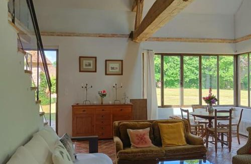 Sainte-Montaine House | Maison de Charme en Sologne avec Étang Privé, Grand Parc et Cheminée - FR-1-586-37