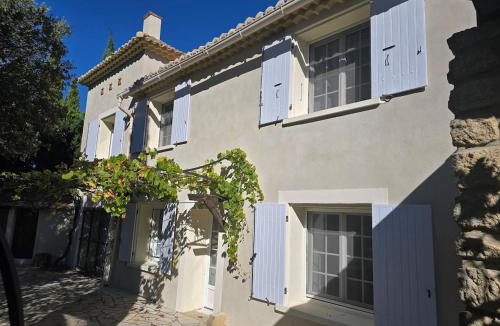 Travaillan Villa | Maison de charme Piscine & grand jardin
