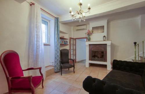 Alignan-du-Vent House | Maison de Choubaka