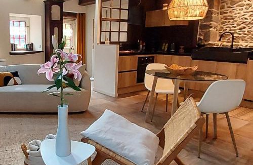 Taden House | Maison de contes en amoureux