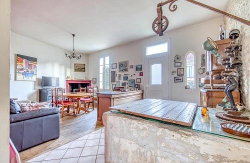 Mortagne-sur-Gironde House | maison de famille