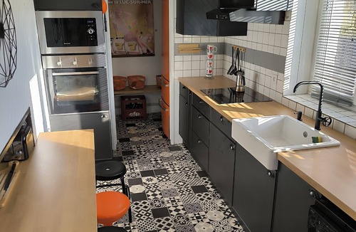 Bretteville-l'Orgueilleuse House | Maison de Famille , 3 Chambres, Jardin Avec Jaccuzzi Proche Plages Dday