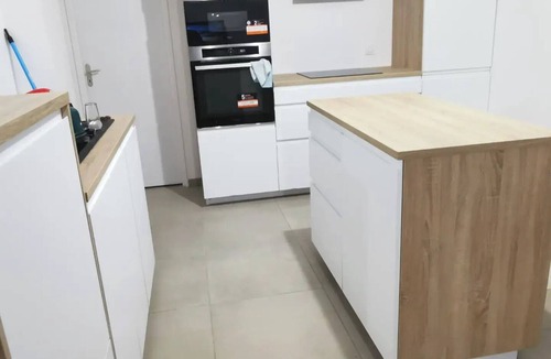 Saint-Etienne-des-Hautes-Terres House | Maison de Famille Avec Jardin à 10 Minutes en Voiture de la Plage !