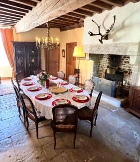 Vitteaux House | Maison de famille Jacqueline