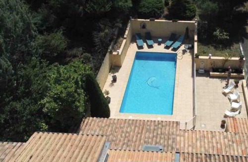 Quillan Villa | Maison de famille (piscine, jacuzzi et sauna)